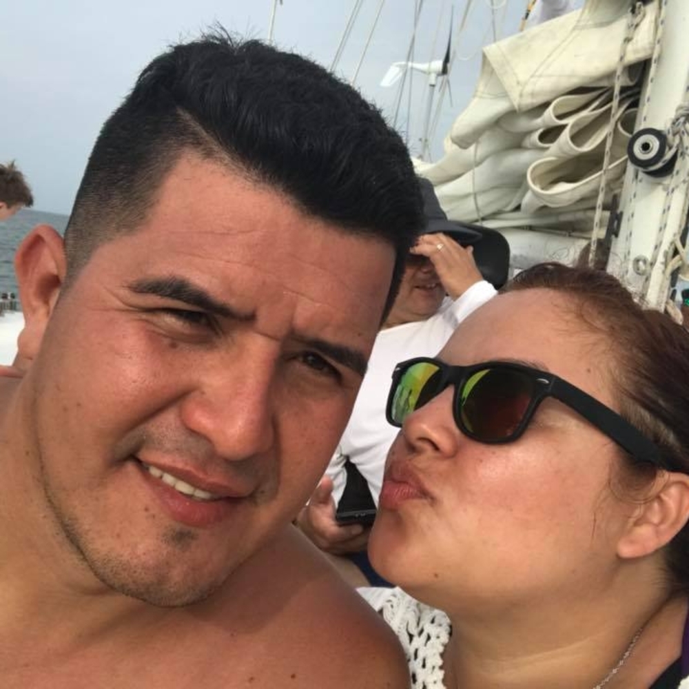 Meet your Posher, Yunuen